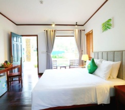 Двухместный номер Deluxe с красивым видом из окна двуспальная кровать в Santa Garden Resort