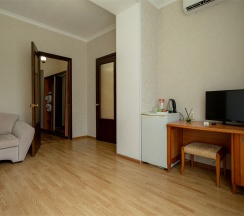 СЬЮТ (2-Х КОМНАТНЫЙ НОМЕР) в Чайка