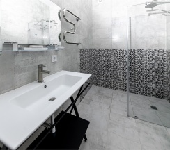 Двухкомнатный Сюит на 1 этаже с террасой Дом №5 в Лесная заимка