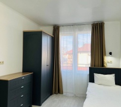 Коттедж трехкомнатный с 3 спальнями в Саяны