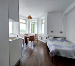 Апартаменты с 2 комнатами с красивым видом из окна в Усадьба у Озера