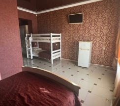 Четырехместный полулюкс в Атмосфера