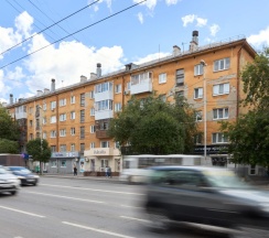 Двухместные апартаменты с балконом (двуспальная кровать) в Квартира Бульвар 1к апартаменты на 4х гостей в центре рядом с УГМК, сад им. Энгельса