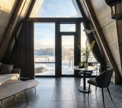 Дом чёрный люкс с банным чаном №10. Береговая линия. Можно с собаками в Трофимов Берег