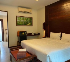 Двухместная вилла с видом на бассейн двуспальная кровать в Howard Johnson by Wyndham Phuket Naiyang