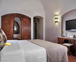 Двухместный номер Classic с красивым видом из окна двуспальная кровать в Mövenpick Resort Sharm El Sheik Naama Bay