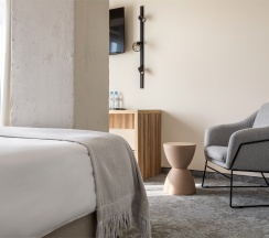 Улучшенный Стандарт с 1 кроватью King-size или 2 односпальными кроватями 90х200см в Нега