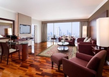 Двухместный люкс Lounge Access Presidential двуспальная кровать в Pullman Bangkok Hotel G