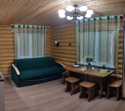 Коттедж с террасой в Пайн Хаус