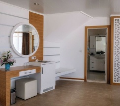 Трёхместный номер Standard в Отель Royal Towers Kiris