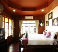 Одноместный семейный номер Standard в Tharathip Resort