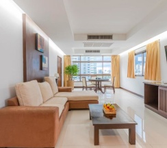 Люкс Pinnacle в Pinnacle Lumpinee Park Hotel