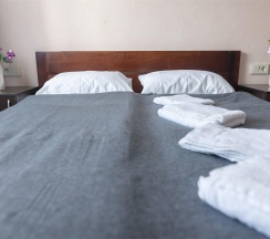 Номер стандарт улучшенный с 1 двуспальной кроватью в Маргелов