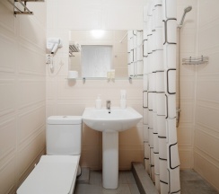 Полулюкс 2-х комнатный в Лабиринт