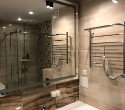Улучшенные апартаменты с гостиной и спальней в Sibgat Apartments