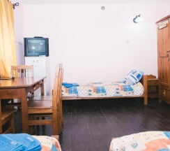 4-местный коттедж эконом (с завтраком) в Путина