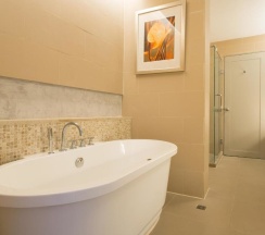 Люкс с видом на горы в The Greenery Resort Khao Yai