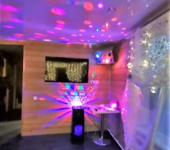 Коттедж с красивым видом из окна в Удачный