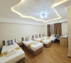 Четырёхместный номер Comfort в Samarkand Imron Guest House
