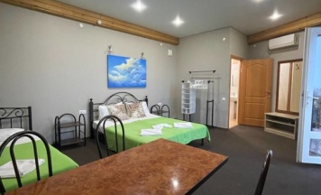 Трёхместный номер Deluxe с балконом и с видом на море в Династия