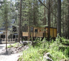 Коттедж с красивым видом из окна в Glamping_07