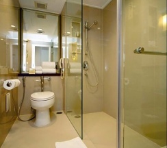 Двухместный номер Premium с видом на море двуспальная кровать в Dusit Thani Pattaya