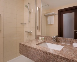 Двухместный номер Deluxe двуспальная кровать в Courtyard by Marriott Kazan Kremlin