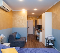 Двухместный номер с кухней, одной двуспальной кроватью с собственной ванной комнатой и дополнительным спальным местом в Goldie Home