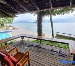 Одноместный коттедж с видом на залив в Sunset Park Resort and Spa