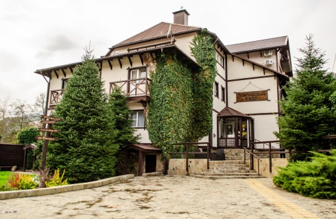 пгт Красная Поляна: Отель Альпийский двор