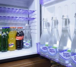 Четырехместный номер люкс с видом на монастырь в Покровская