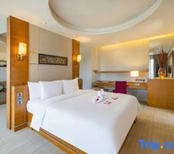 Двухместный люкс Deluxe с видом на реку (двуспальная кровать) в Sanya Phoenix Waterside Gloria Resort