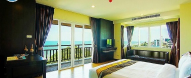 Люкс beachfront в Royal Heritage Pavilion Jomtien Hotel