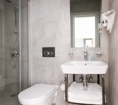 Улучшенный двухместный номер с одной большой кроватью в Turris Hotel Tagansky