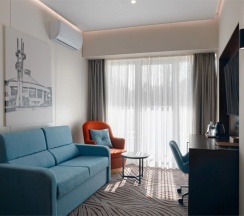 Четырёхместный номер Deluxe Premium в Almaty