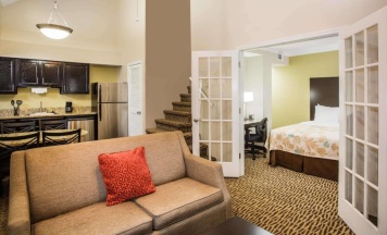 Двухместный люкс Deluxe двуспальная кровать в Hawthorn Suites by Wyndham Orlando International Drive
