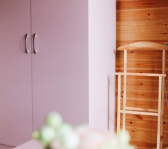 Двухместный коттедж двуспальная кровать в  Изумруд