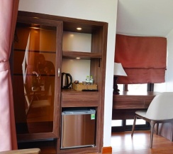 Номер Deluxe в Amia Hotel