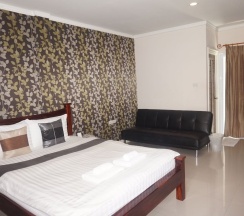 Двухместный номер Deluxe двуспальная кровать в The Park Nangrong Resort