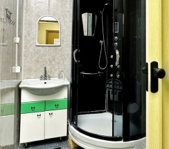 улучшенный полулюкс в В Питере жить