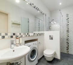 Двухкомнатные апартаменты "Сапфир" с кухней и видом на город в Orfei Hotel