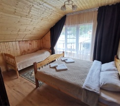 Полулюкс с видом на горы (2 этаж, номер 4) в Предгорье