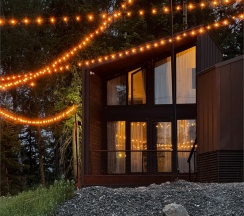 Дом «DOUBLE» с банным чаном на террасе в Luxe House