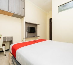 Номер Standard в RedDoorz Plus @ Grace Residence Surabaya