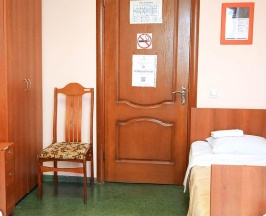 Кровать в 3-местном общем номере в Smart Hotel KDO Белгород