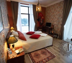 Двухместный номер Полулюкс с одной двуспальной кроватью в Дубровский