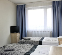 Трёхместный номер с 2 комнатами в Отель Ист тайм