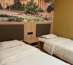 2-местный номер стандарт (без окна) в Holiday hotel