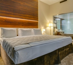 Люкс с видом на реку в Viewpoint Hotel