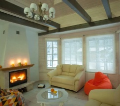 Шестиместный коттедж Premium with Fireplace and Sauna с 3 комнатами в Золотая долина
